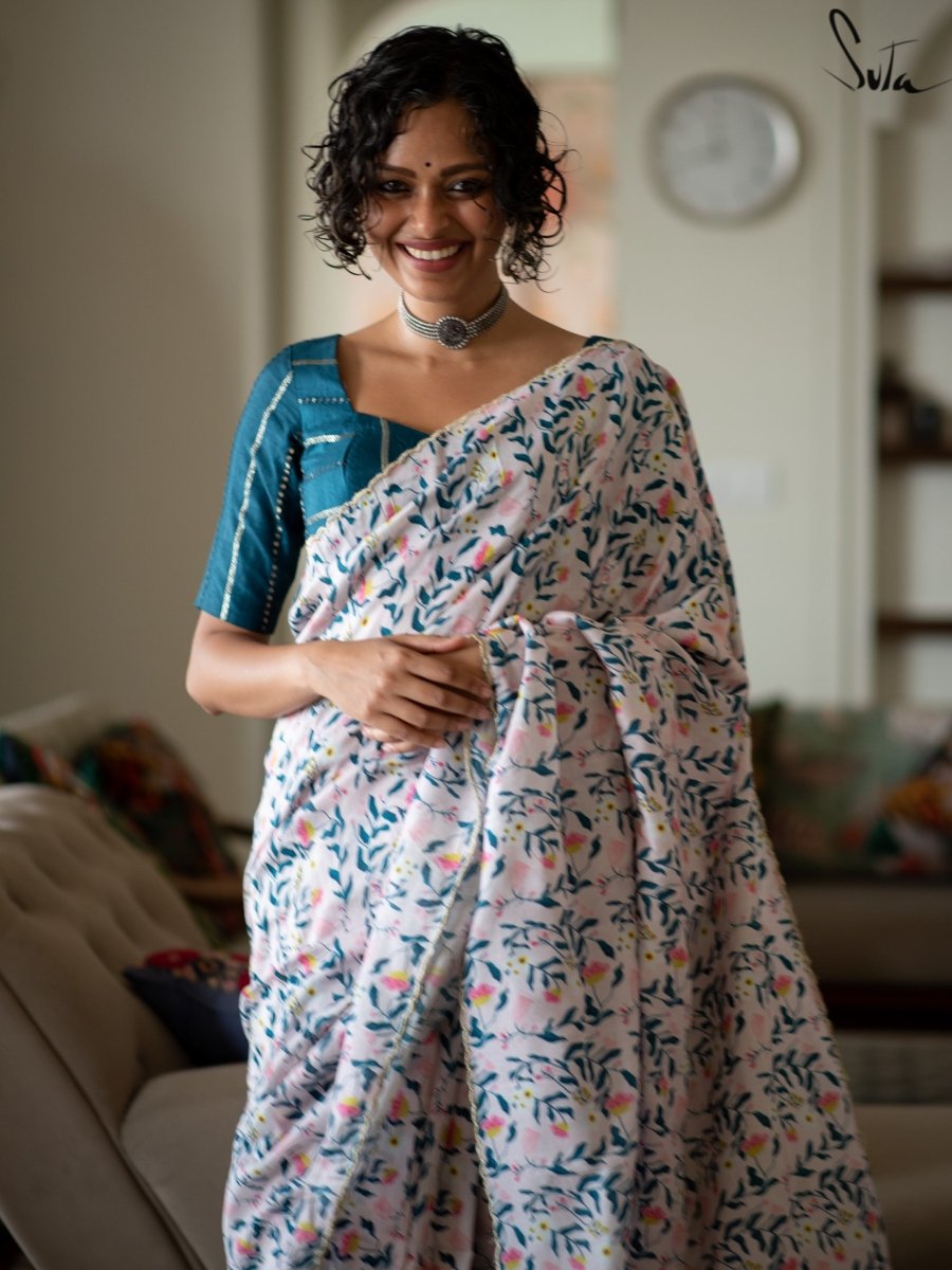 Trails of Blue Cereus - suta